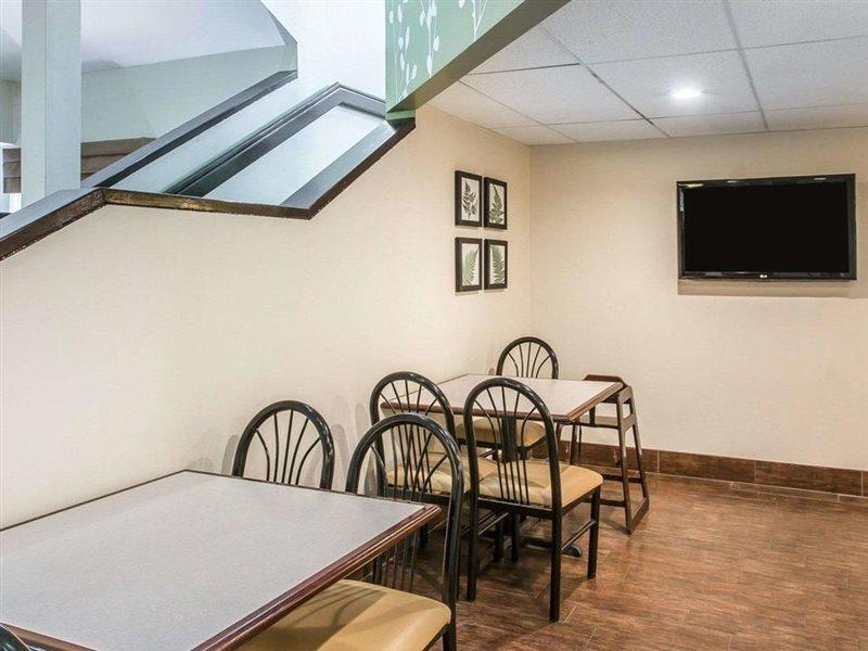 Rodeway Inn Powell Екстериор снимка