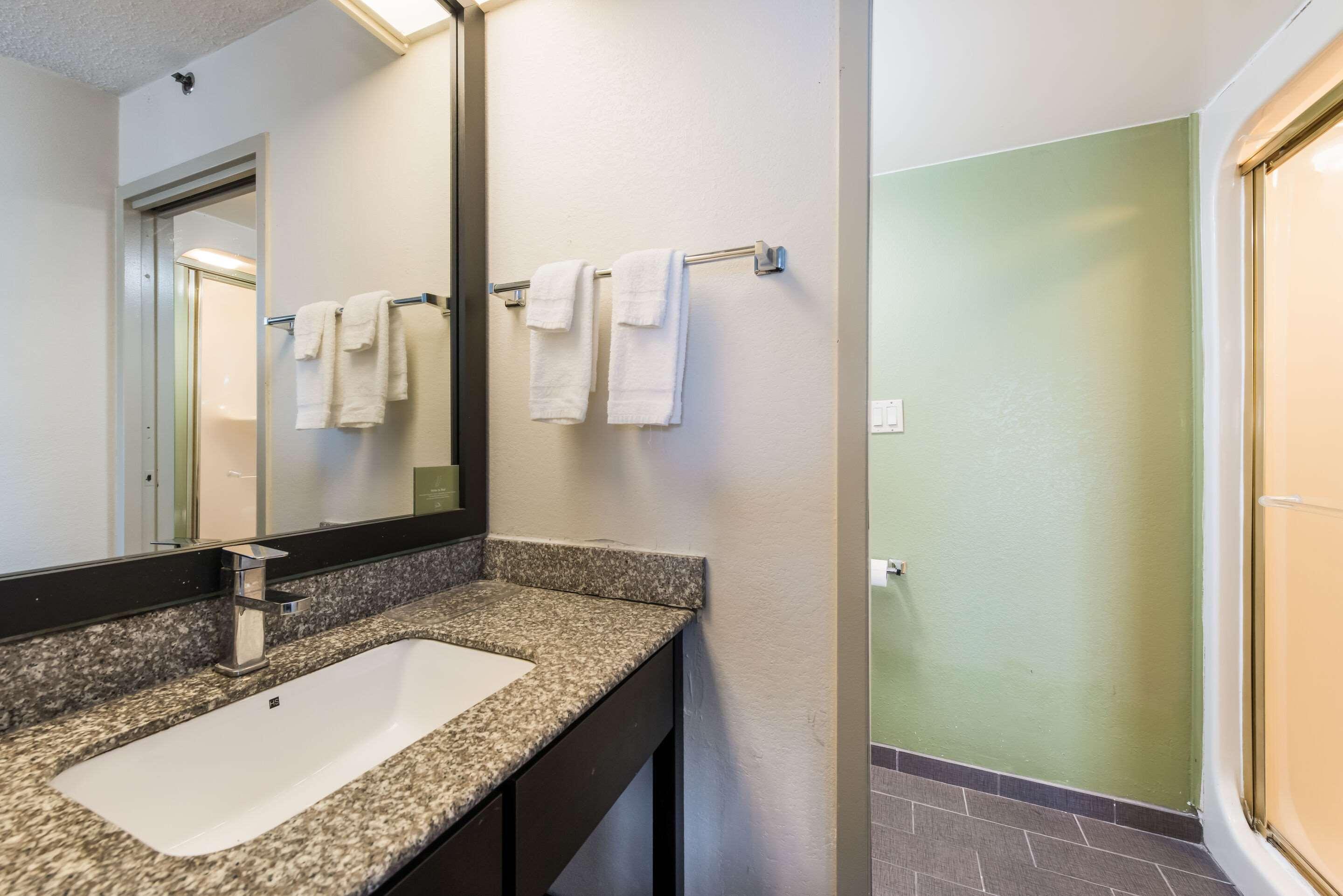 Rodeway Inn Powell Екстериор снимка