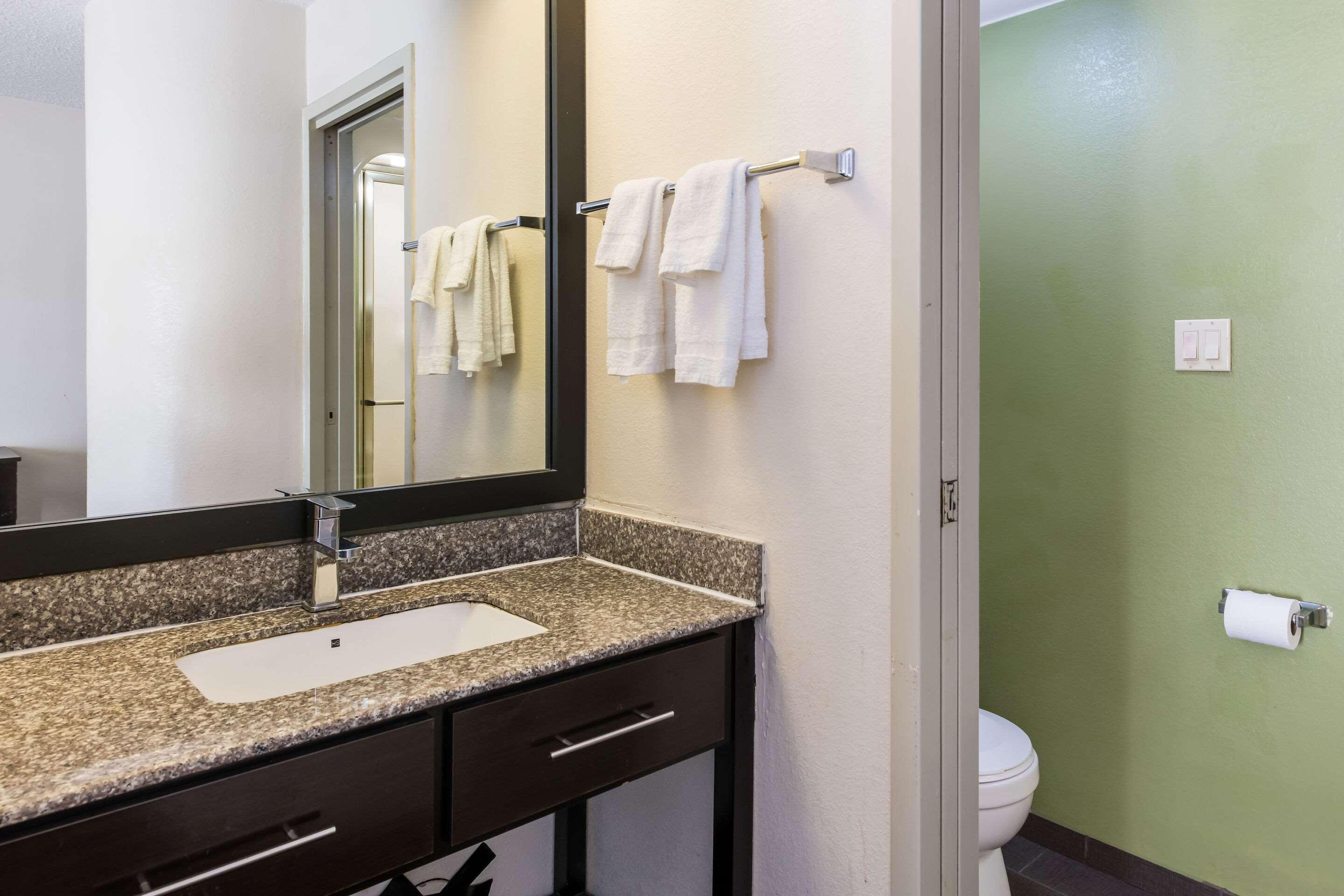 Rodeway Inn Powell Екстериор снимка