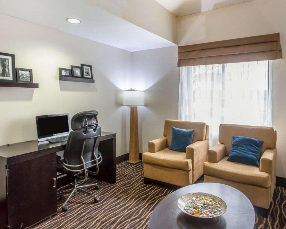 Rodeway Inn Powell Екстериор снимка